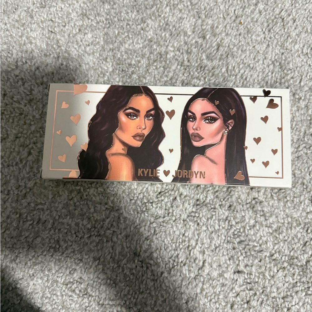 Kylie Cosmetics Jordyn Eyeshadow Palette